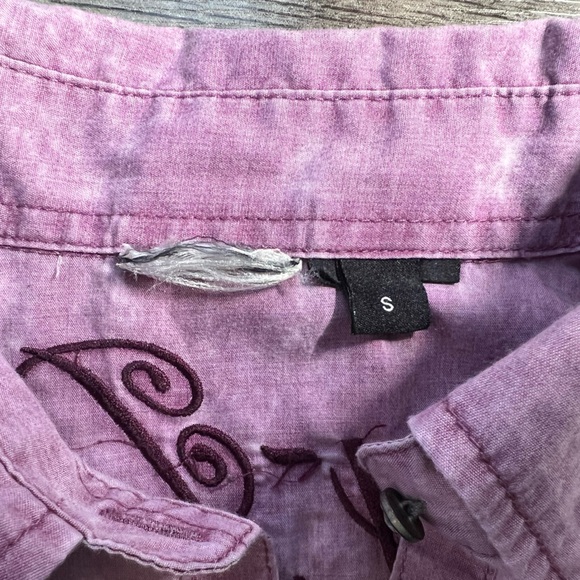 Harley Davidson Embroidered Rhinestone Button Top - Picture 5 of 6